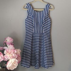 Vineyard Vines l Blue & White Stripe Linen…